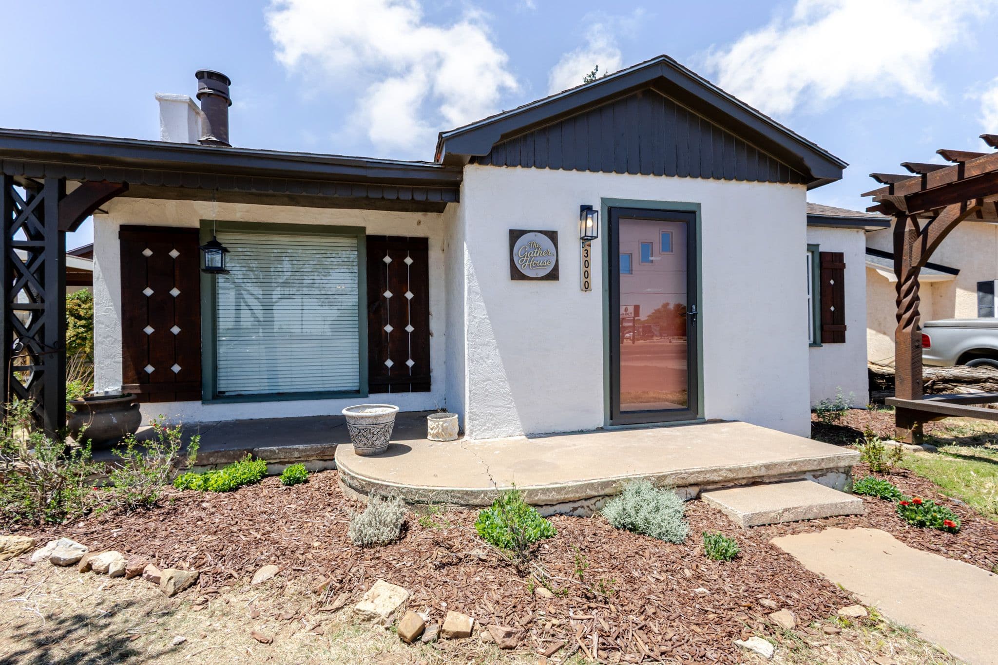 Exterior shot of home from left corner. Airbnb Located in Clovis New Mexico