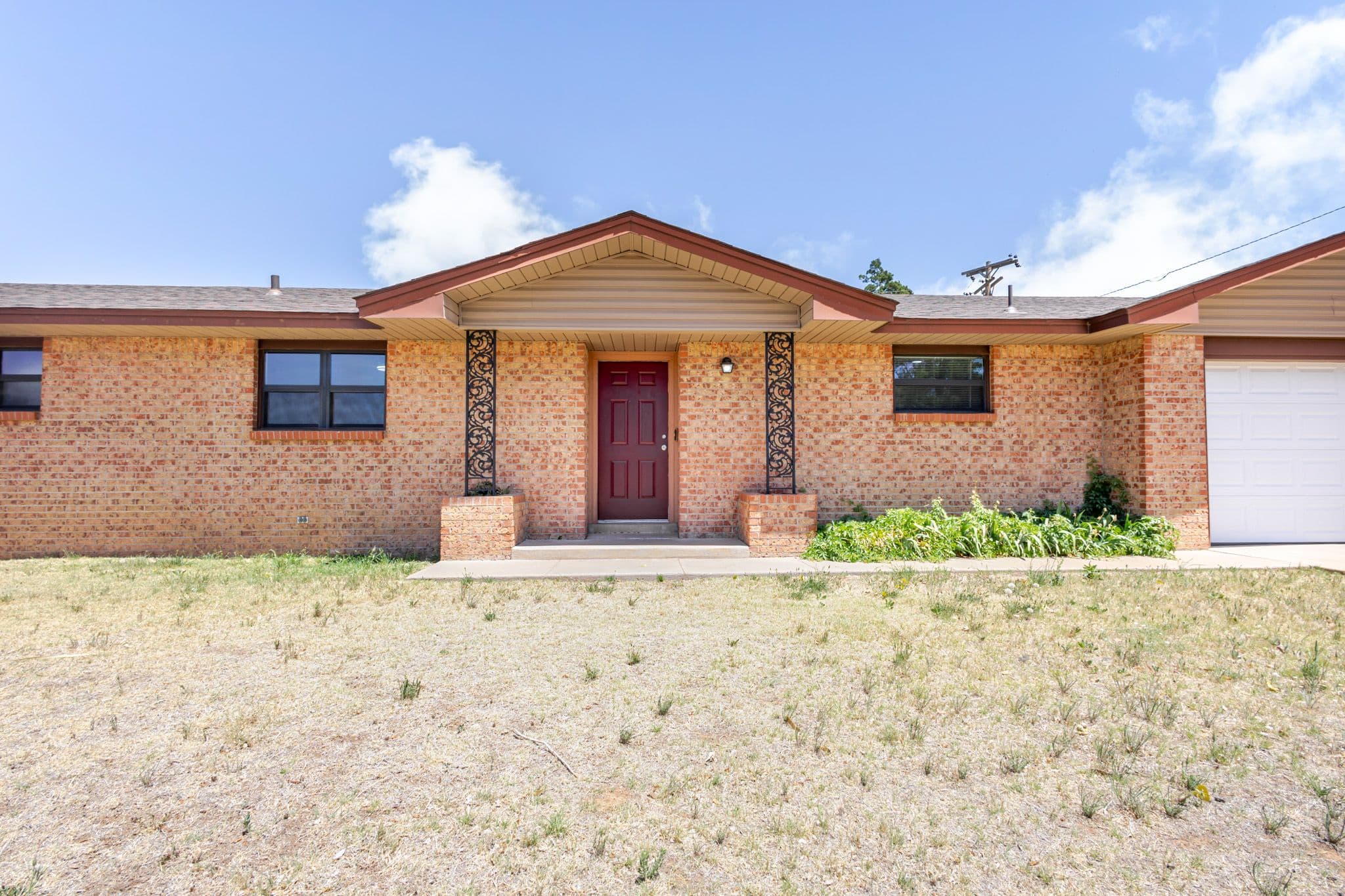 Exterior photo of brick home in Clovis NM